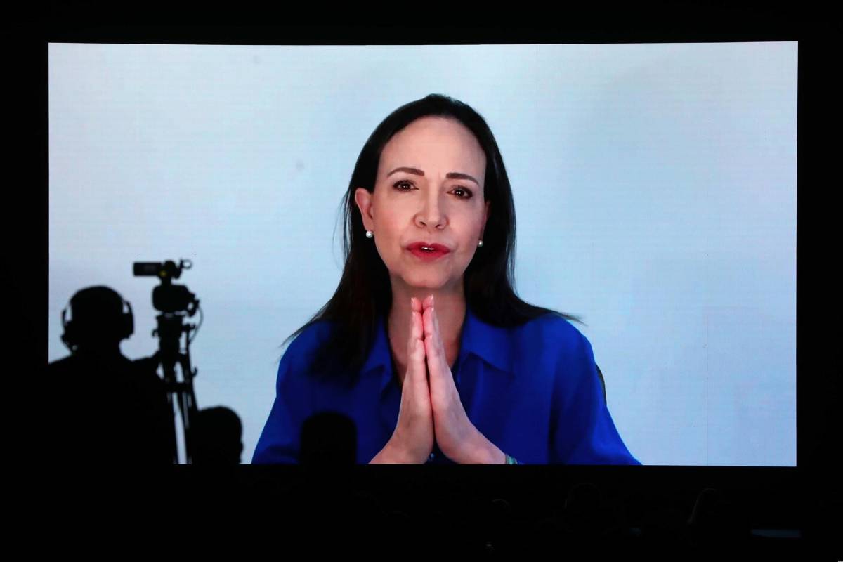 Esta es la emotiva dedicatoria del Nobel de María Corina Machado