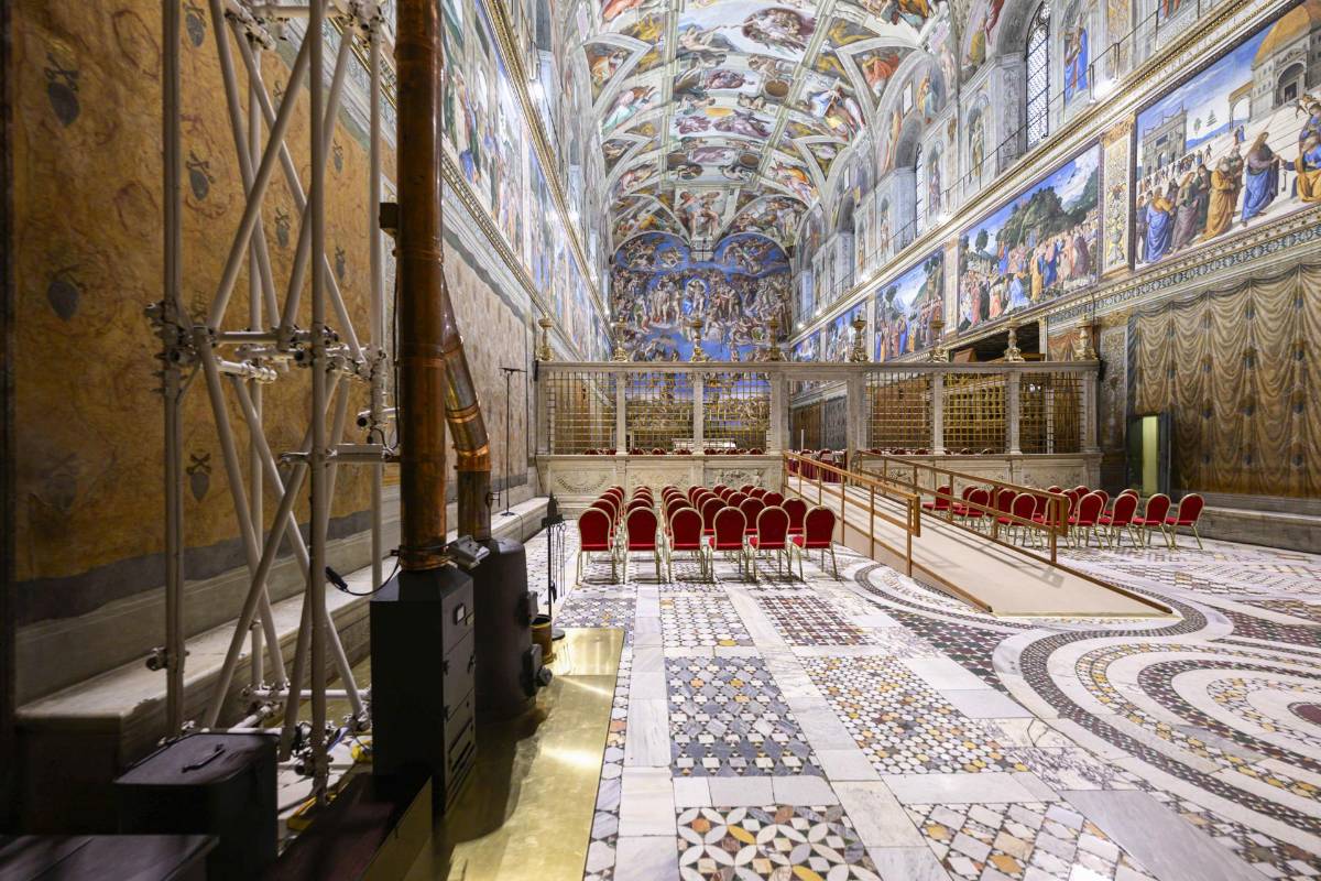 Así luce la Capilla Sixtina, donde los cardenales votarán ante el Juicio Final