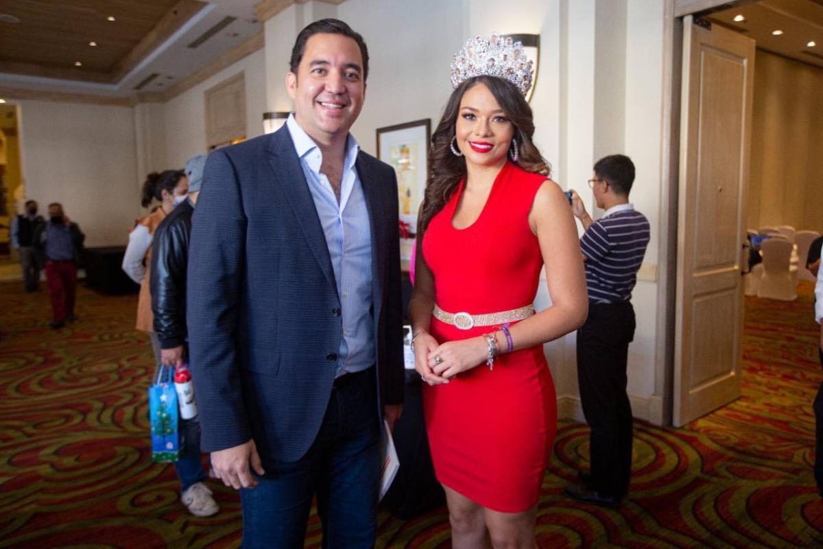 “Es el año de la mujer hondureña”, dice Héctor Zelaya en breve charla con Sirey Morán