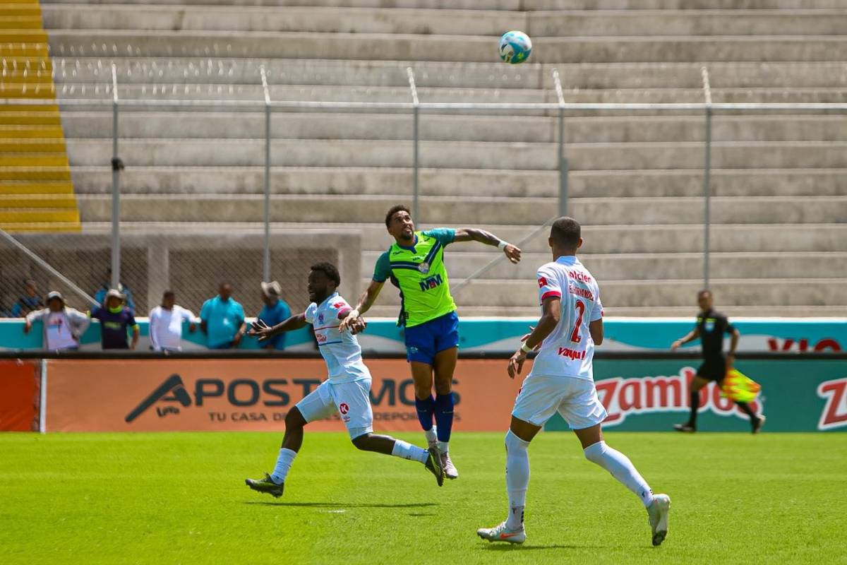 Menjívar festejó a lo CR7, héroe y la molestia de Tilguath en el Olimpia-Olancho