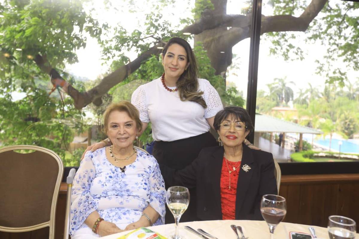 El Club Internacional de Mujeres celebra a la Mamá del Año, en SPS