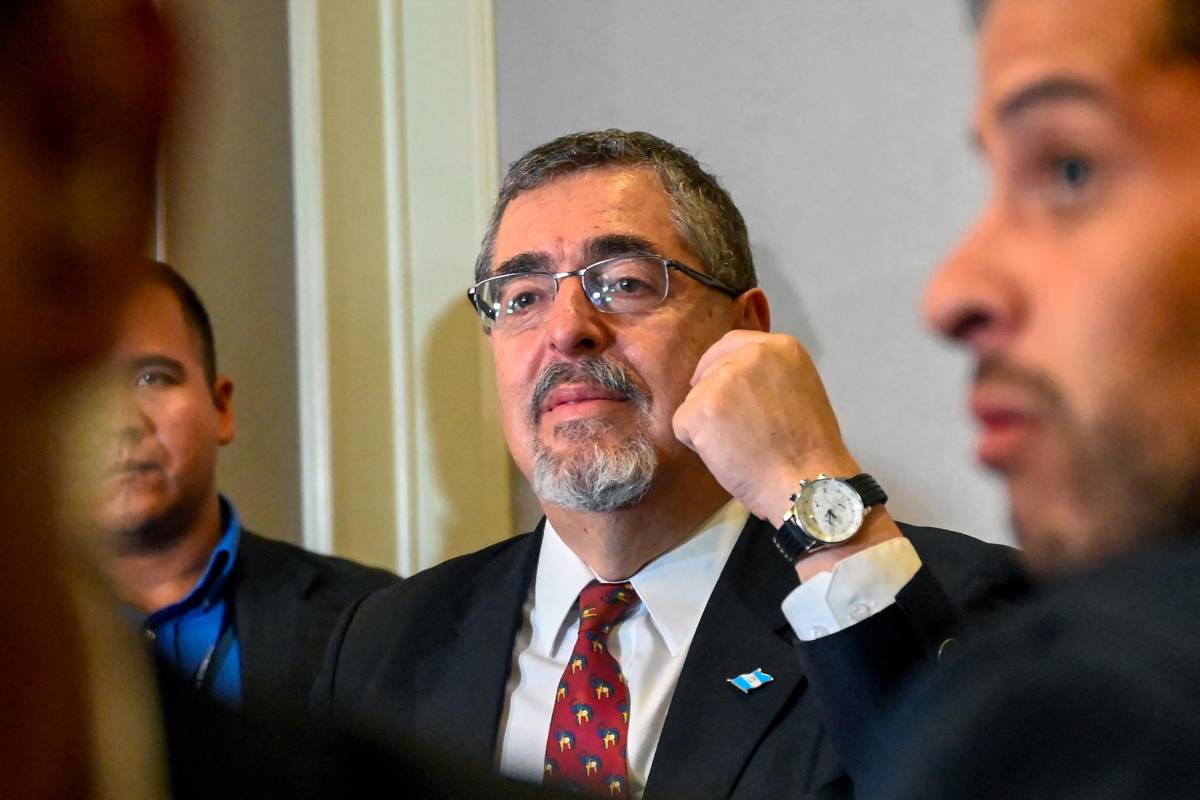 Presidente electo de Guatemala califica como “ilegal” suspensión de su partido político