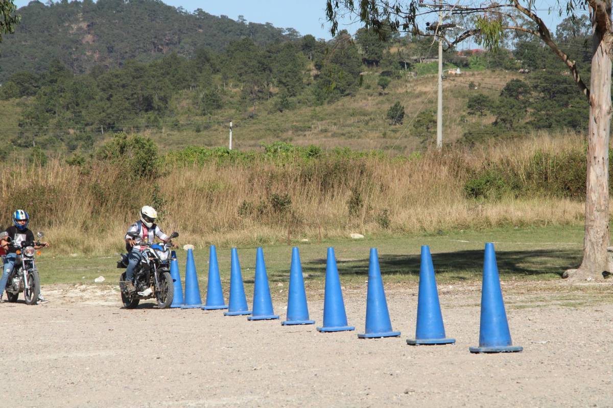 El 30% reprueba examen de manejo en Santa Rosa de Copán