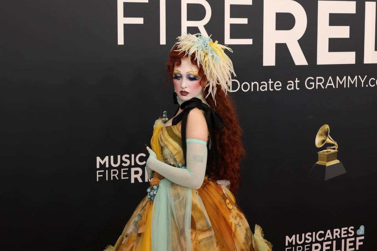 ¿Chappell Roan hizo llorar a la hija de Jude Law? Esto dijo la artista tras la polémica