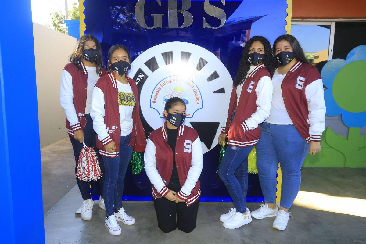 Algarabía por los nuevos bachilleres