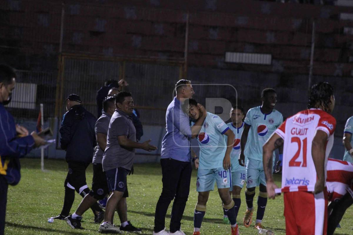 Motagua golea sin piedad al Vida en debut del Gullit Peña y se consolida en la cima