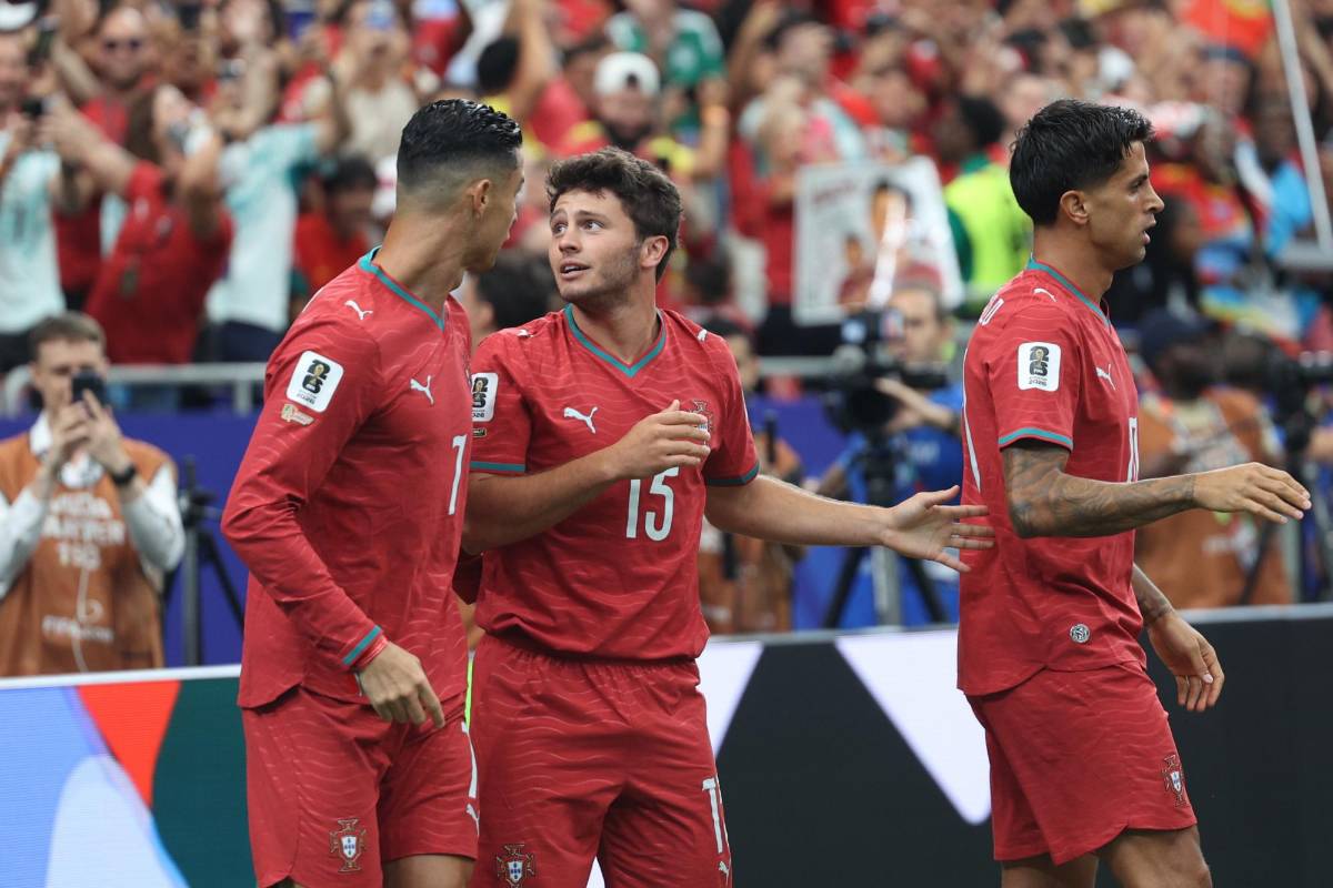 Cristiano Ronaldo molesto y compañeros se le rebelan; ayuda a Portugal y sorpresa con el MVP