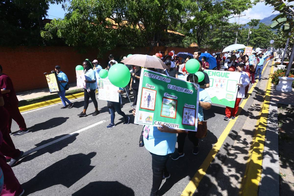 Imágenes de la marcha “Todos contra el dengue” en San Pedro Sula