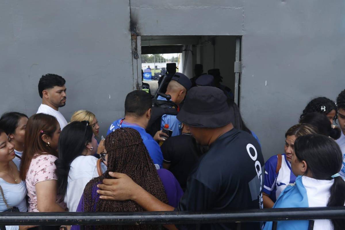 Euforia en San Pedro Sula: multitudes llegan al estadio Francisco Morazán