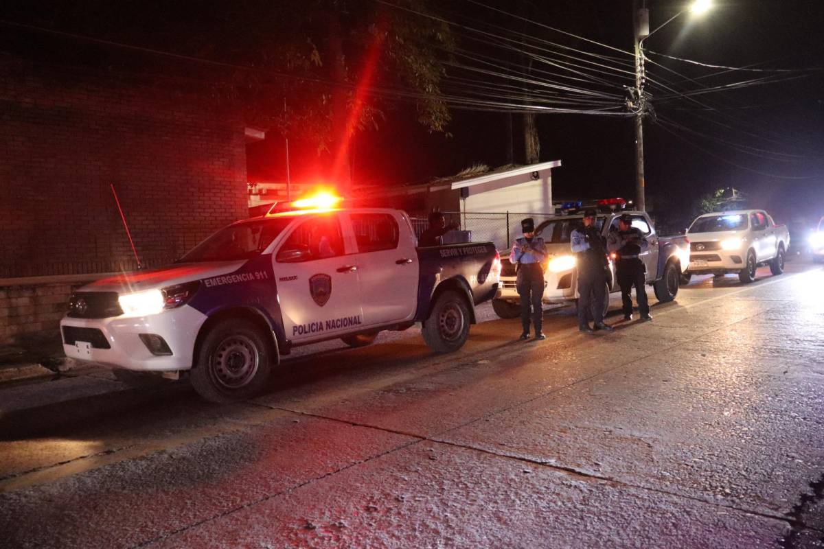 Policía interviene zonas nocturnas de La Ceiba para prevenir homicidios