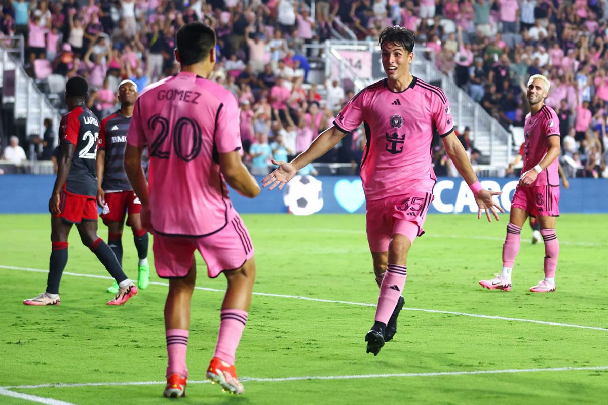 El argentino Federico Redondo marcó un doblete para la victoria del Inter Miami.