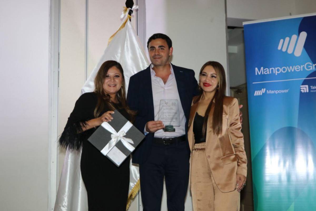 Jorge Canahuati recibe reconocimiento por su trayectoria y liderazgo empresarial
