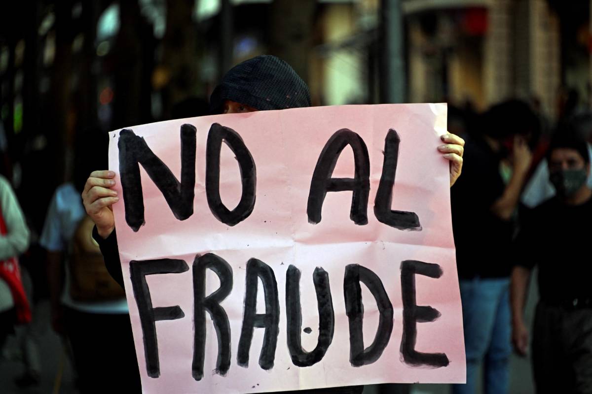 Hija de exdictador y exprimera dama lideran carrera presidencial en Guatemala