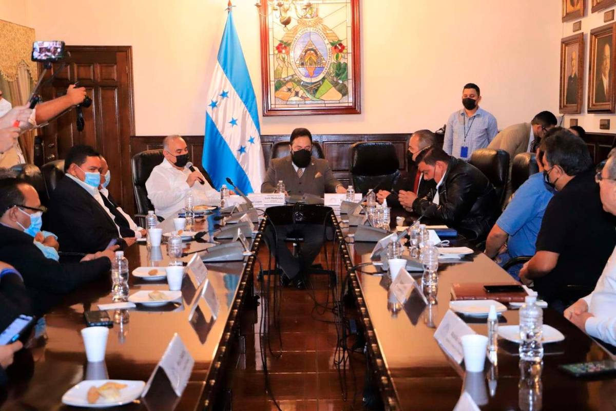 Alcalde de El Progreso pide ayuda para vía de cuatro carriles