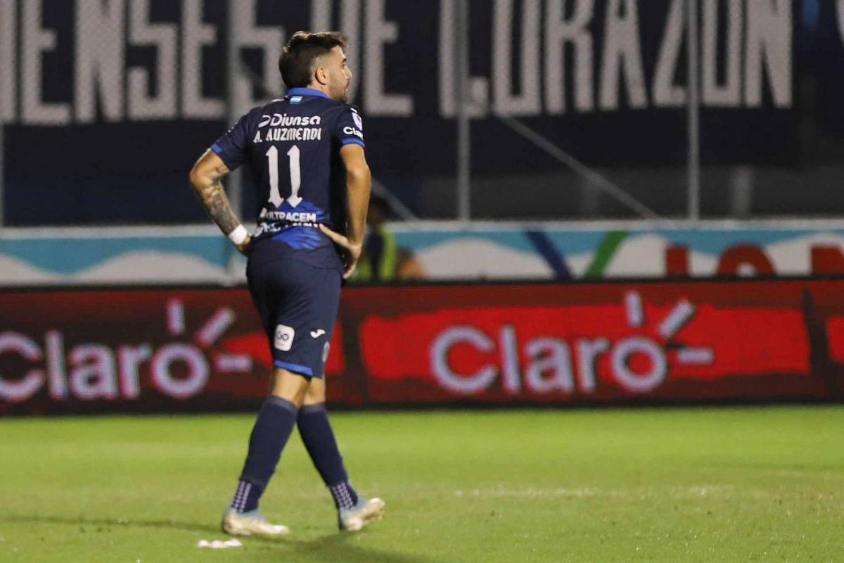 Motagua: Las claras ocasiones de gol que falló Auzmendi ante Génesis