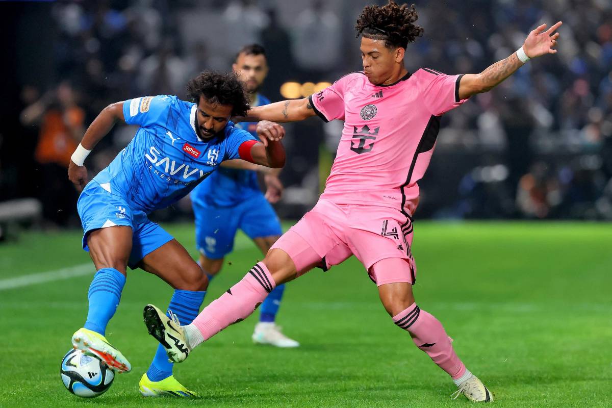 El hondureño David Ruiz fue titular y se destapó con un golazo ante el Al Hilal.