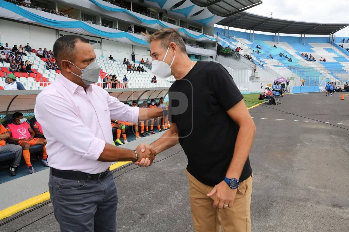 “La Tota” Medina logró su primer triunfo como DT del Motagua.