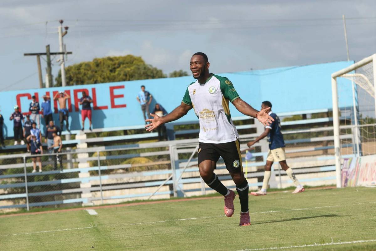Jugadores de Motagua descalzos, exBarcelona presente y fichaje se lesionó en el debut