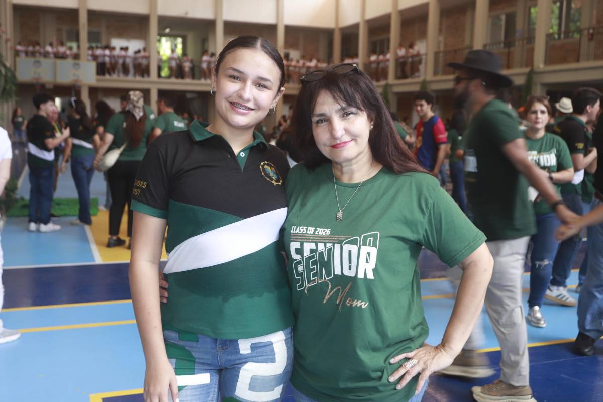 FOTOS: Seniors 2026 de la Franciscan School celebran su entrada triunfal