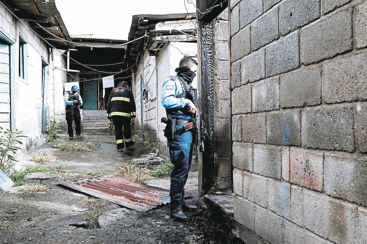 Asesinan y queman a joven en cuartería de la capital