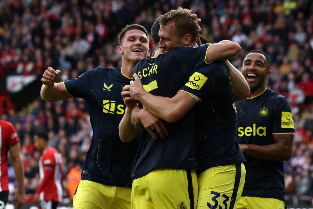 Newcastle propina humillante goleada de 8-0 en la Premier League