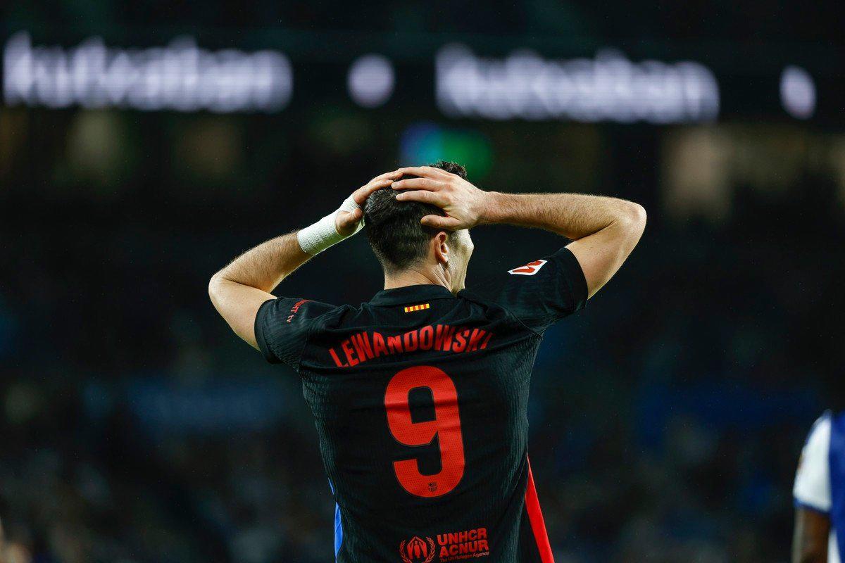 Lewandowski se lamenta contra la Real Sociedad.