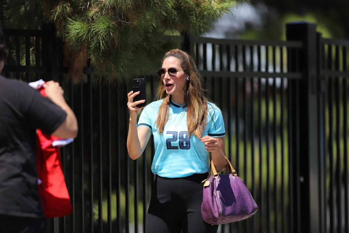 Bellezas en el Panamá-Honduras, periodista cautiva y chica mexicana enamoró