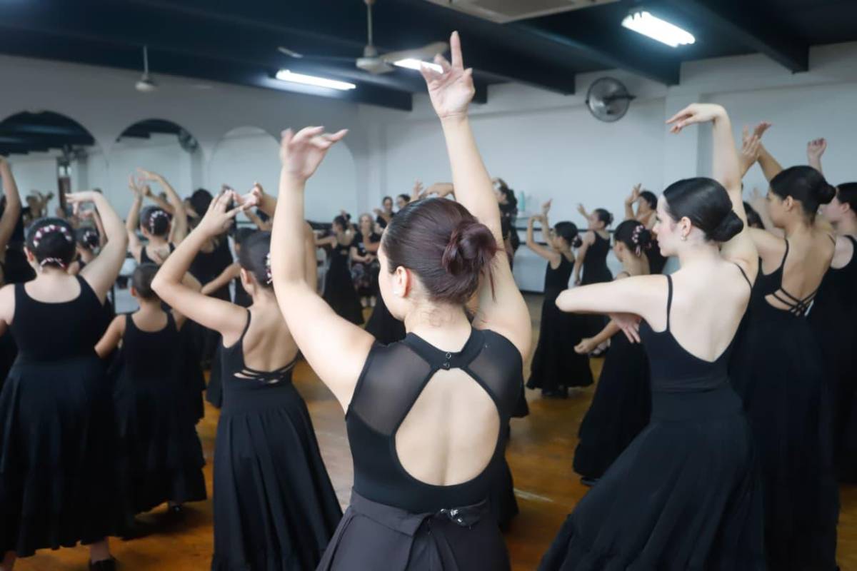 La Academia de Bellas Artes de SPS se mueve al son del flamenco