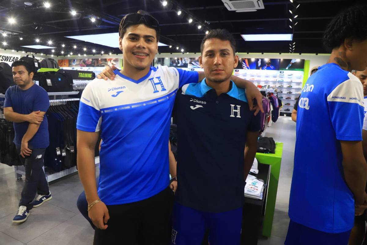 La selección de Tiktokers disfruta cóctel previo a la Gran Revancha