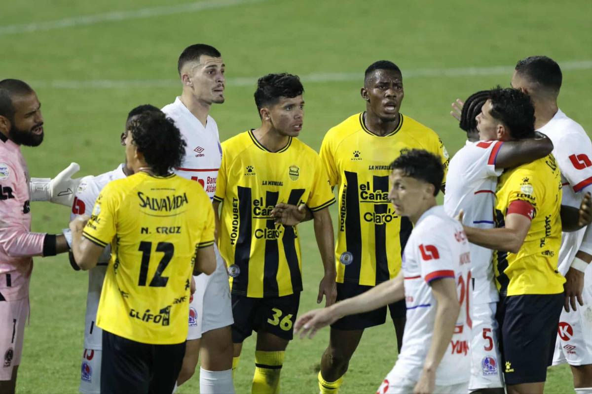 Peleas en el Real España-Olimpia, lo que pasó con Menjívar y brasileña sorprende