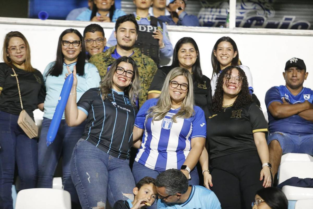 Honduras-Nicaragua: Hija de ídolo enamora, esposa de crack cautiva y bellezas