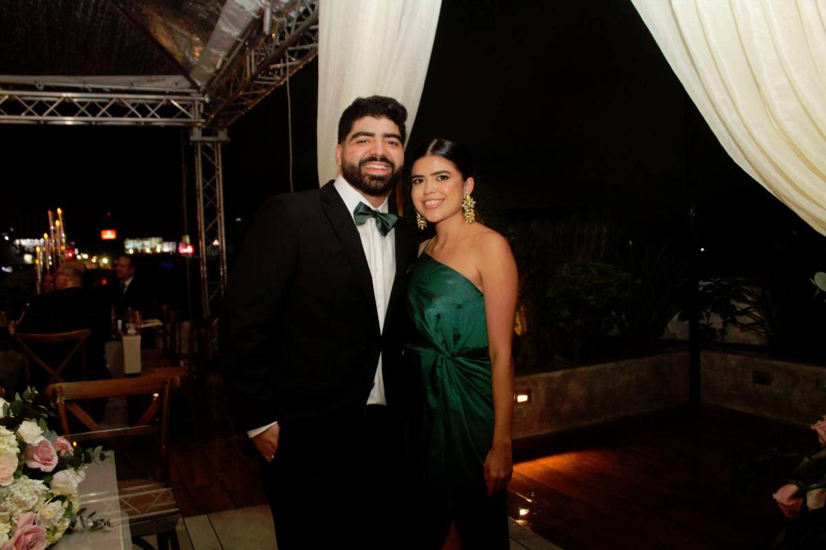 Luis López y Pahola García unieron sus vidas ante la ley