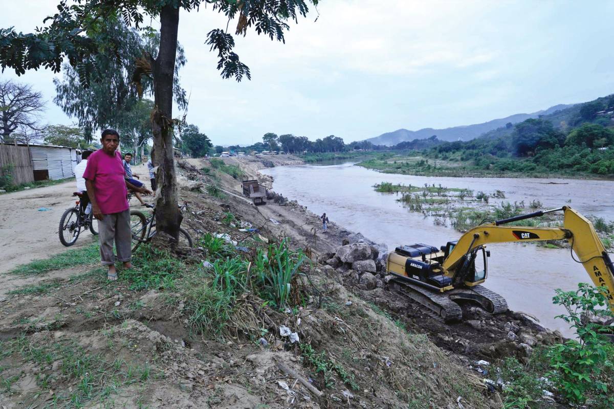 En octubre van a desazolvar los ríos Ulúa y Chamelecón