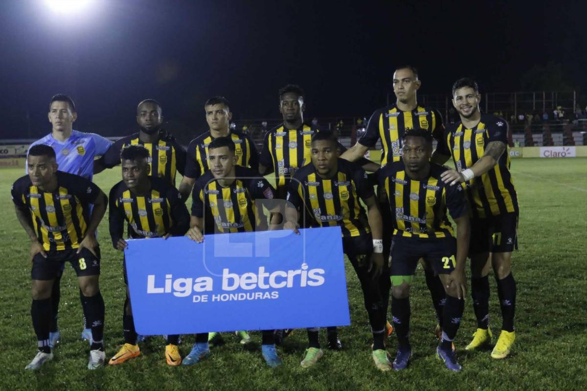 El 11 titular del Real España que perdió ante Real Sociedad.