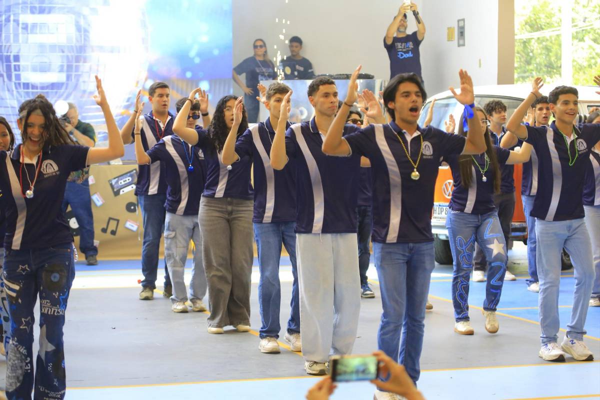 Alegre Senior Entrance de la Franciscana: un día que quedará marcado en la memoria de los jovencitos