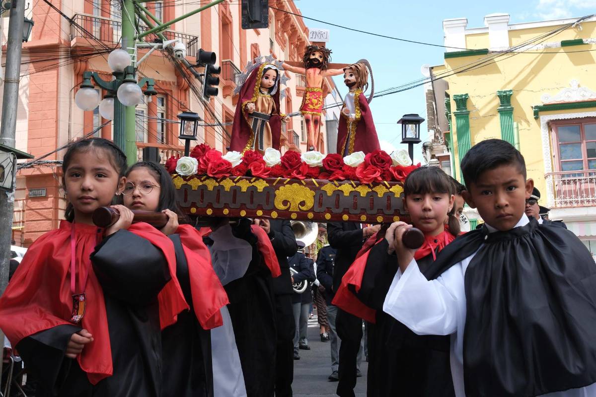 Fe y tradición: las imágenes del Domingo de Ramos en el mundo