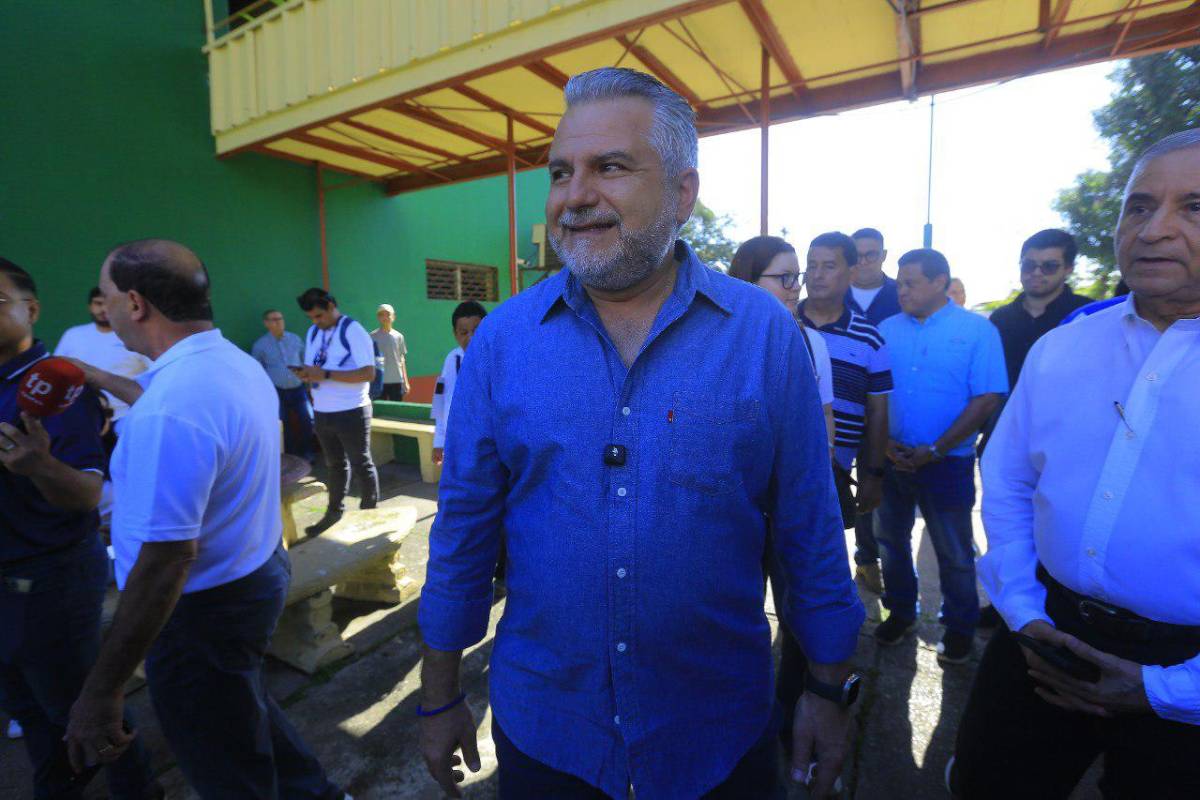 Así votó Junior Burbara, candidato a alcalde por SPS