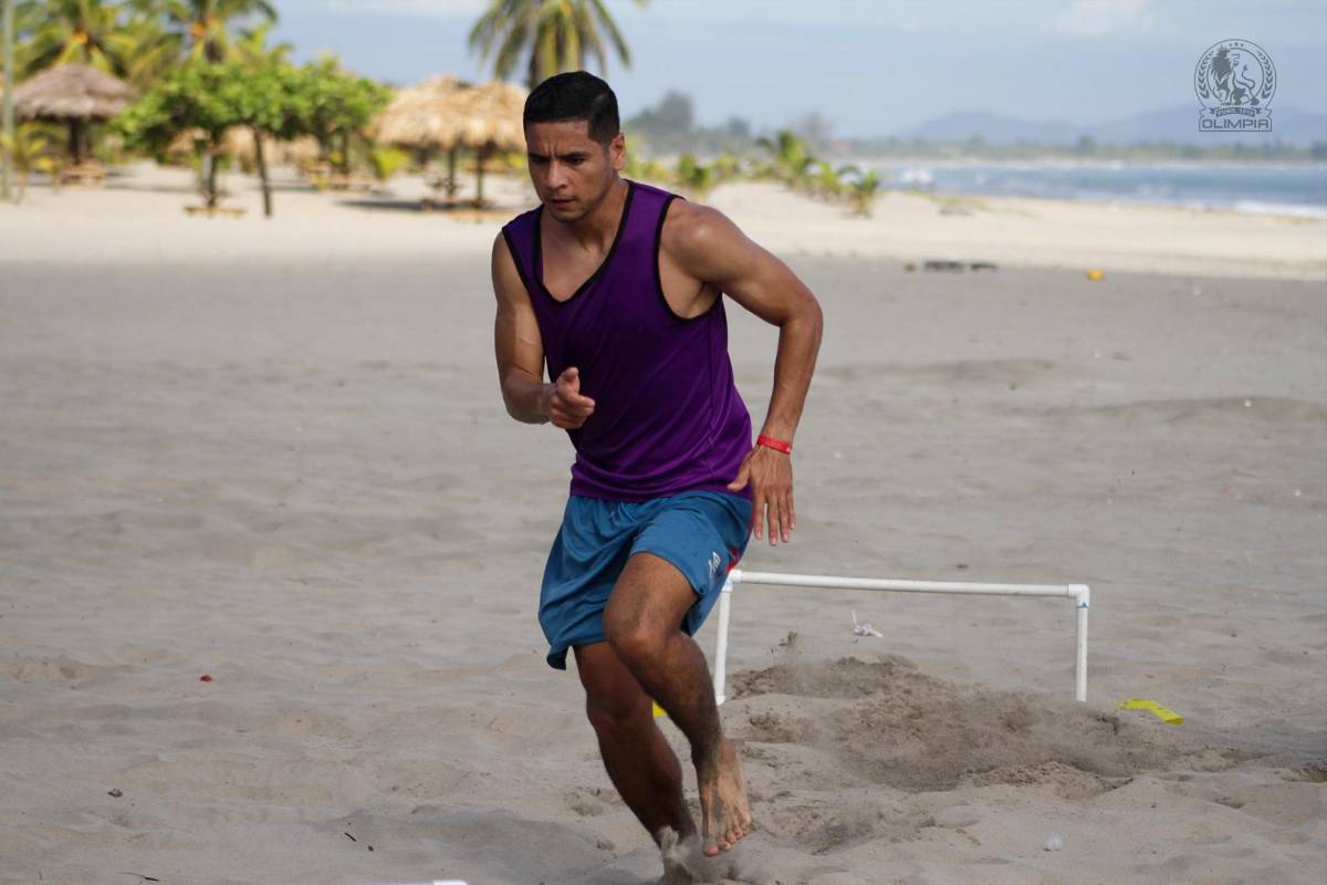 Carlos Pineda estuvo a punto de retirarse hace unos años atrás. Hoy destaca en el Olimpia y es seleccionado hondureño.