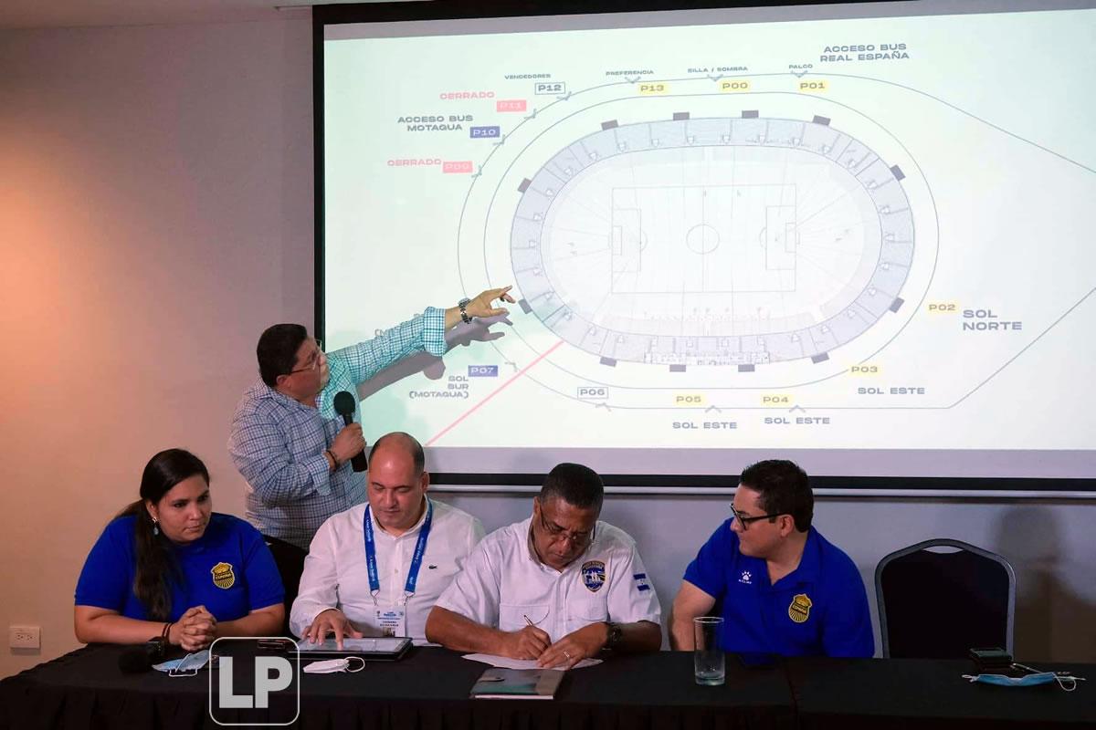 Todo está listo para el partido de la Gran Final en el estadio Olímpico.