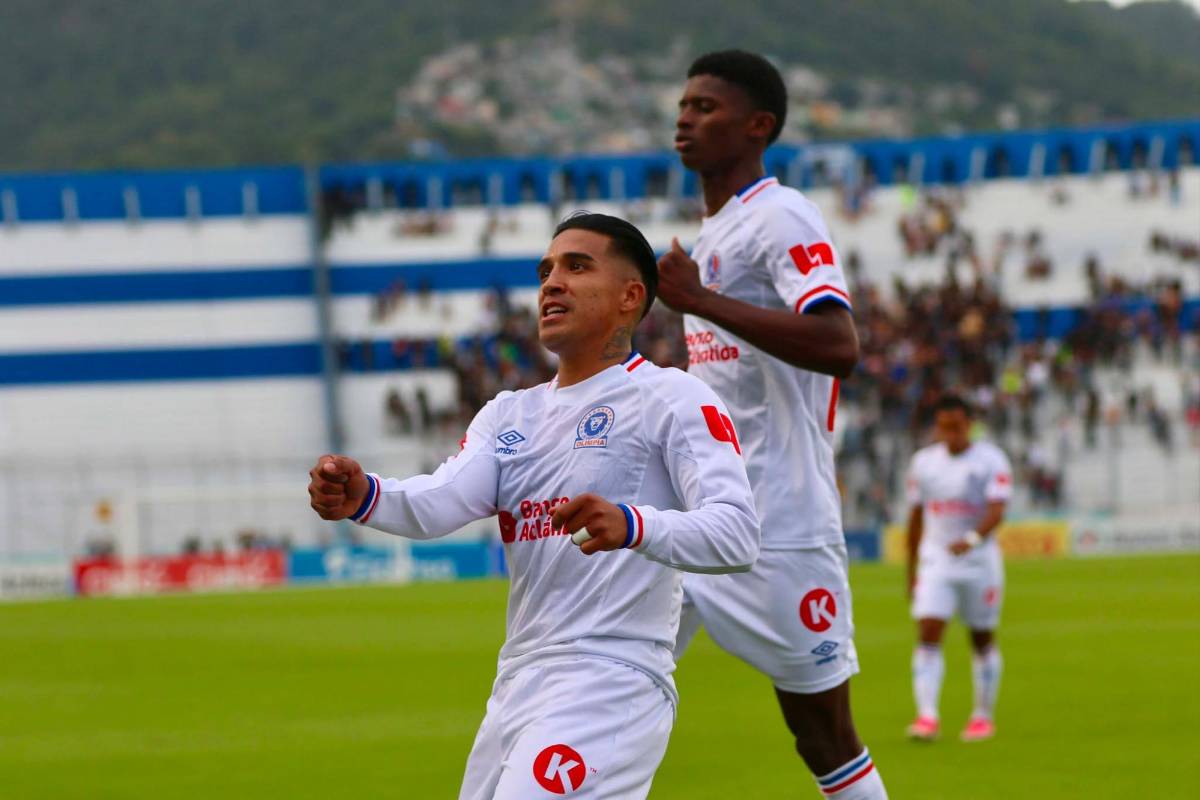 El increíble error de Menjívar vs Motagua, agresión a Edwin, sangre y baile en Olimpia