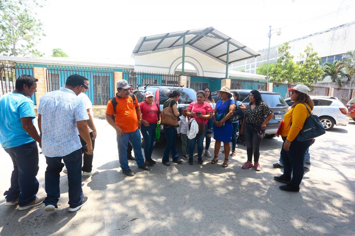 Docentes de El Merendón sin salario desde hace tres meses