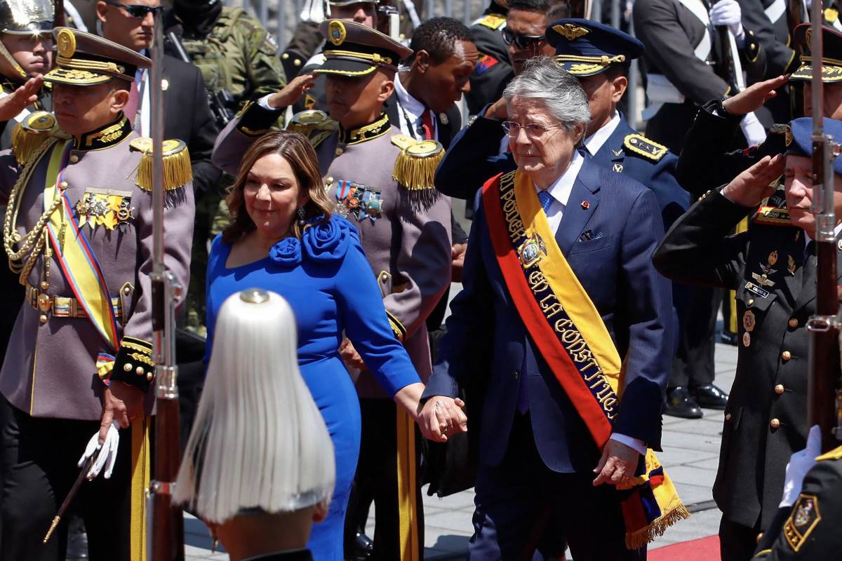 Parlamento declara a Guillermo Lasso “responsable” de malversación