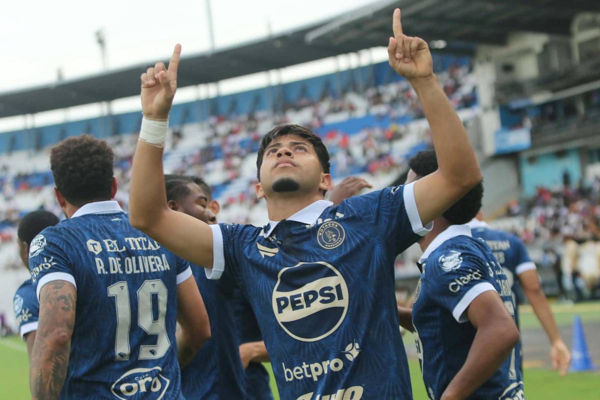 El increíble error de Menjívar vs Motagua, agresión a Edwin, sangre y baile en Olimpia