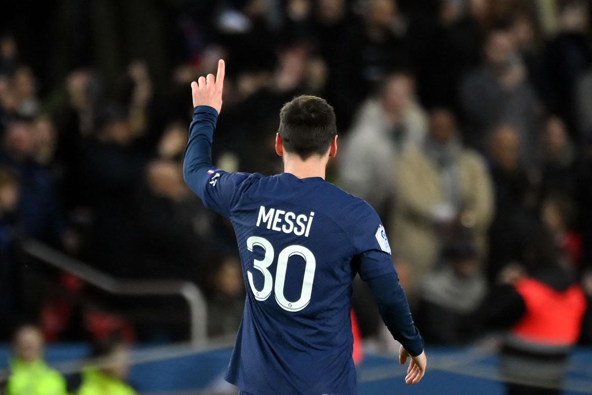 Leo Messi sigue liderando el ataque goleador del PSG.