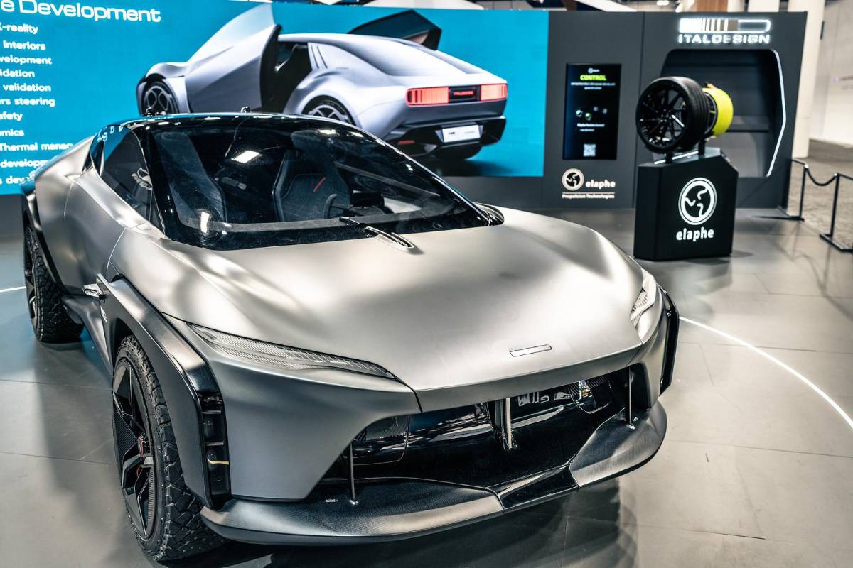 Este es el precioso diseño del vehículo que <b>Elaphe </b>utilizó para la exposición del motor Sonic.1.