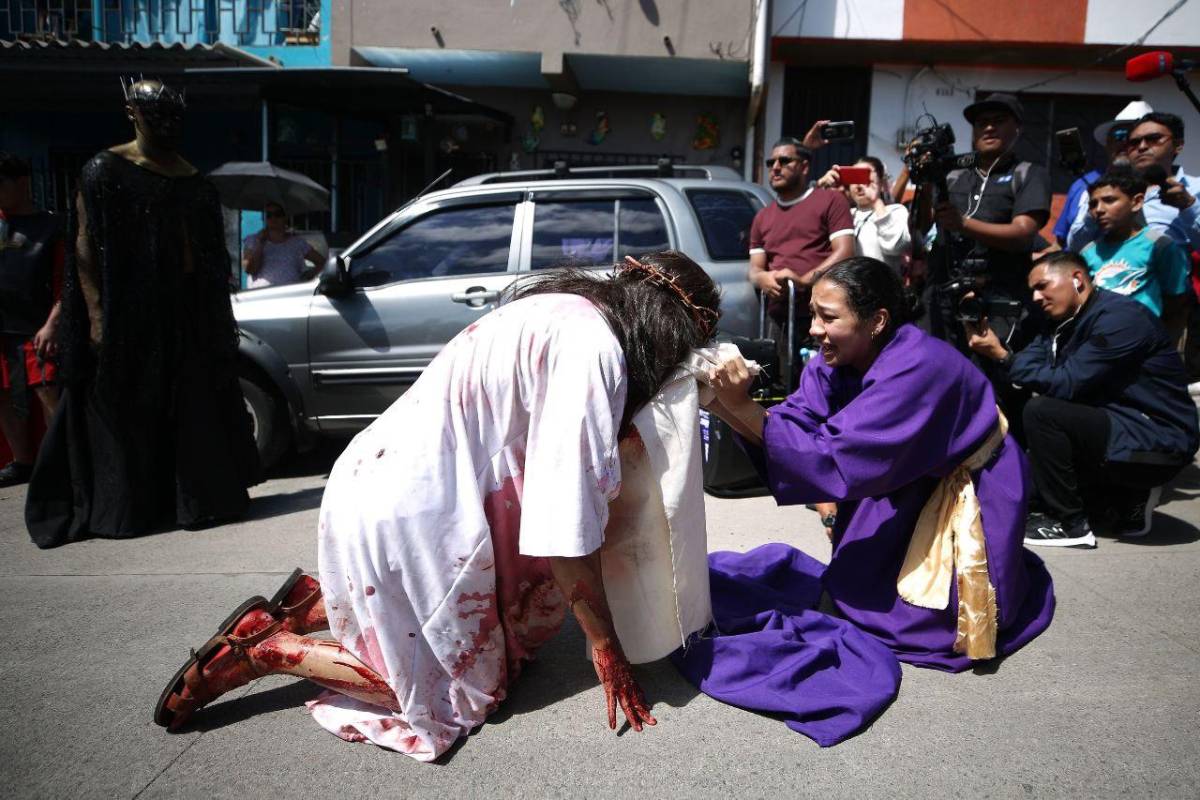 Viernes Santo en Comayagüela: drama y devoción marcan el Viacrucis