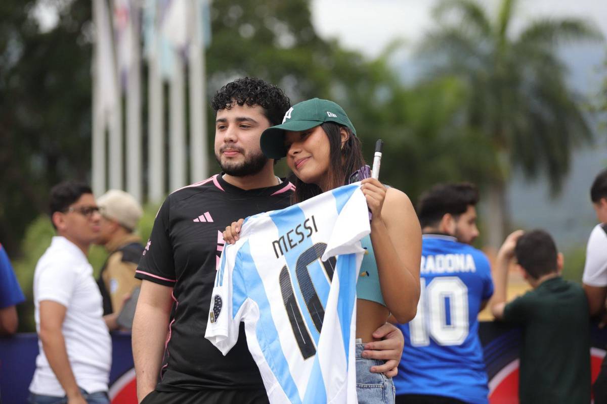 Dominic, el pequeño fanático de Messi y su creativa petición