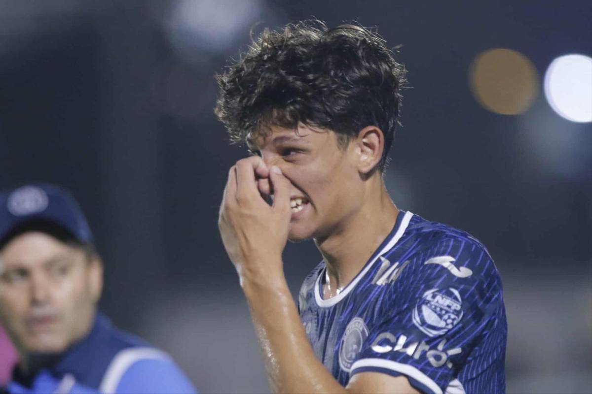 Motagua festeja, show de 'Firulais', jugador llora y Mathías falló en Choloma