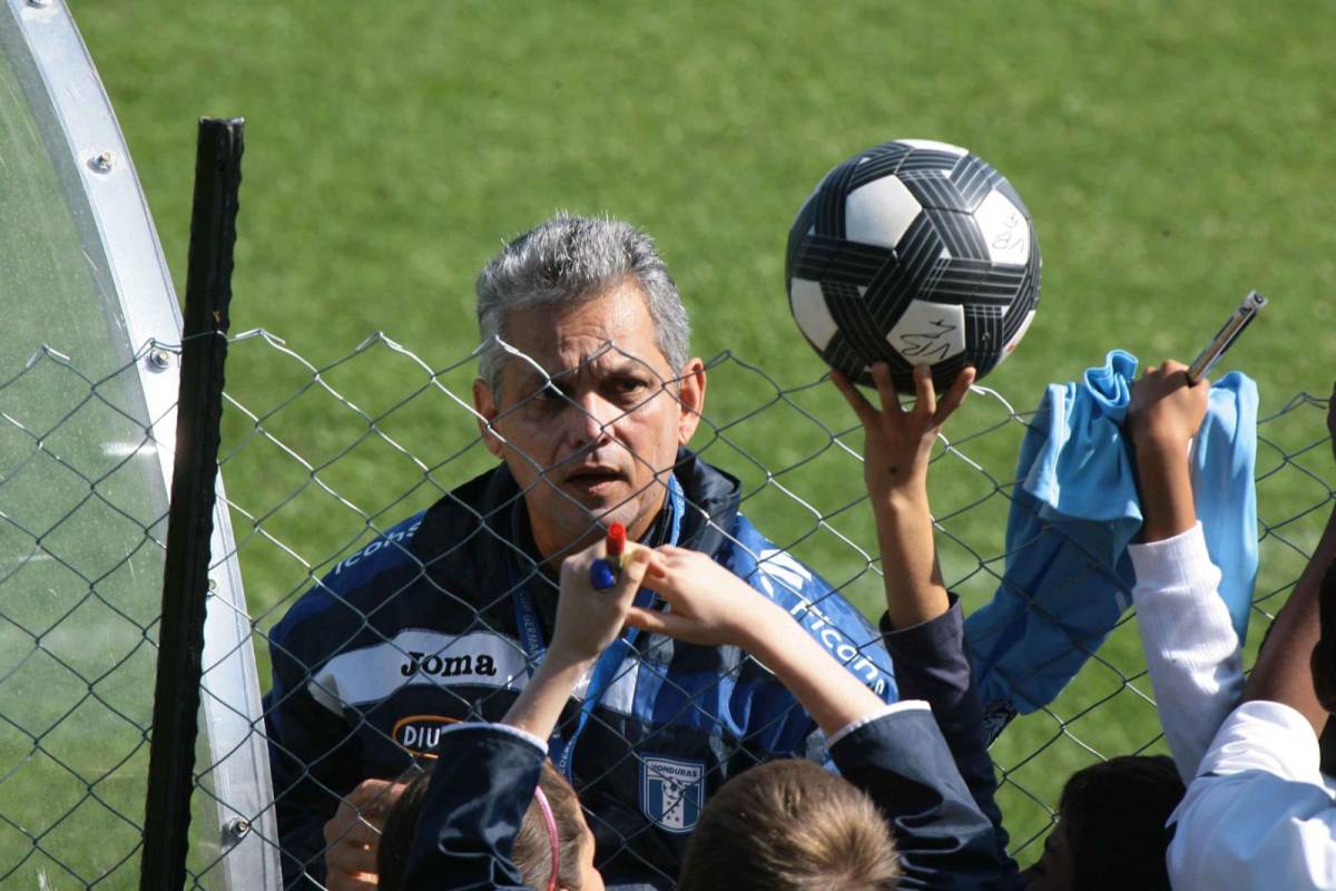 Reinaldo Rueda clasificó a Honduras al Mundial de Sudàfrica 2010 después de 28 años de frustraciones.