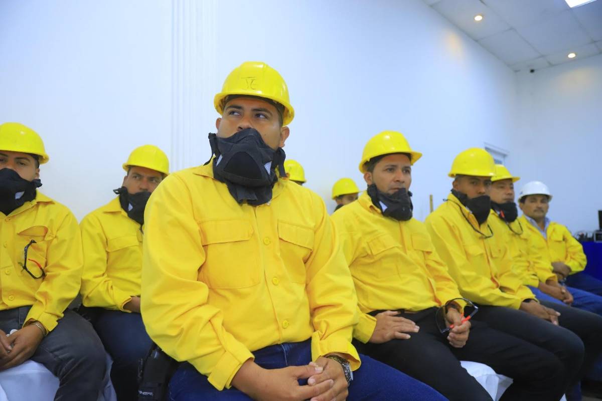 Hasta 300 litros de agua al día consume un sampedrano en el verano